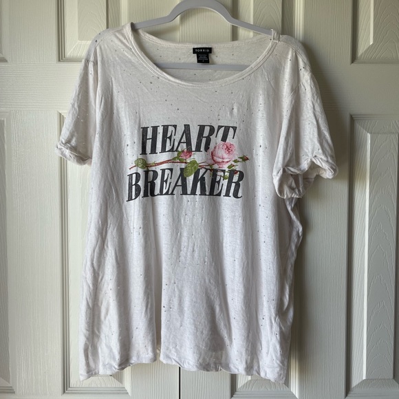 Torrid Heart Breaker T-Shirt - Picture 1 of 4